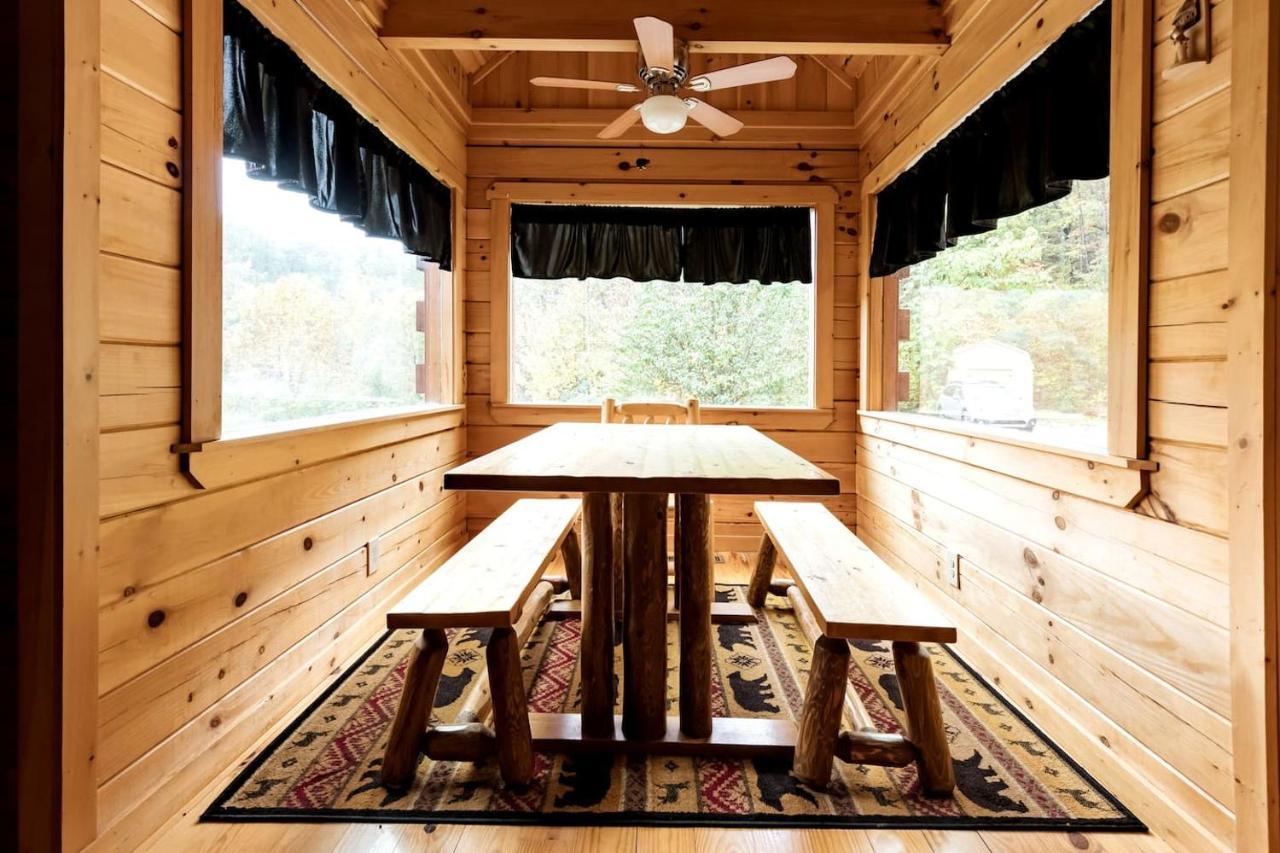 Smoky Mtn Hideaway - Cabin W/ Hot Tub & Pool Table Villa Sevierville Exterior photo